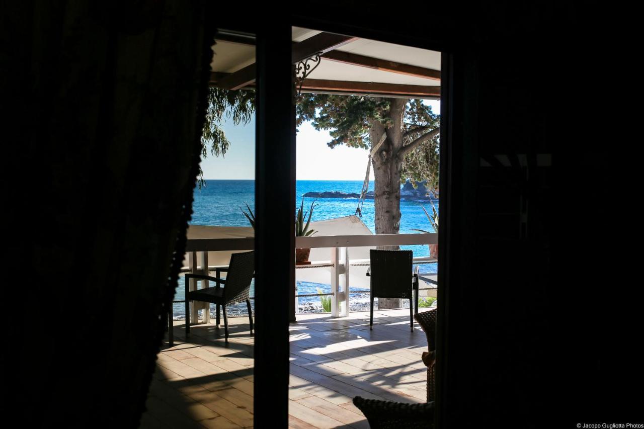 Locanda Baia Beniamin Grimaldi  Bagian luar foto