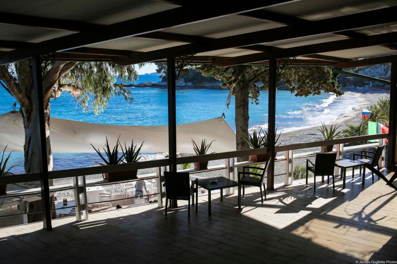 Locanda Baia Beniamin Grimaldi  Bagian luar foto