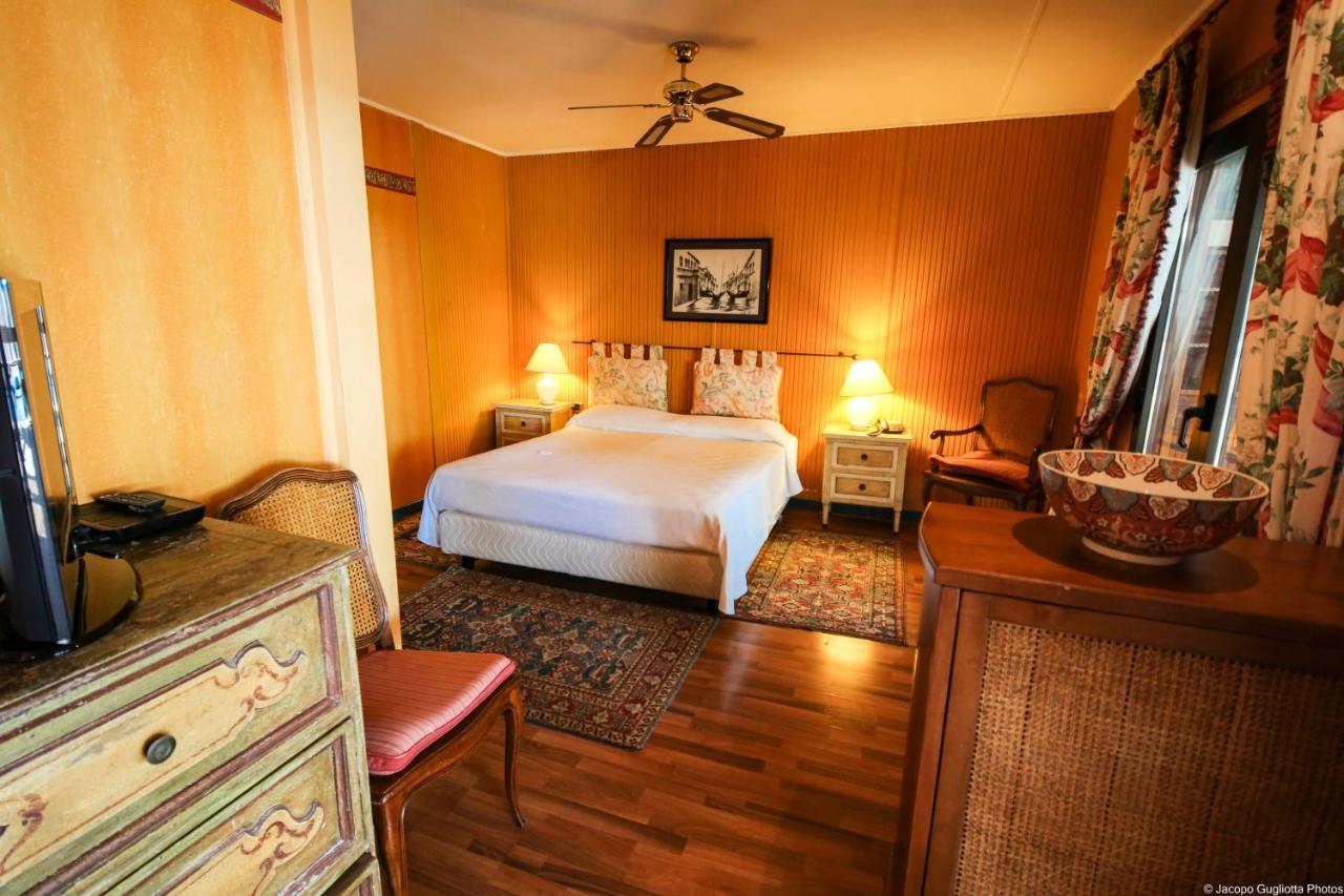 Locanda Baia Beniamin Grimaldi  Bagian luar foto